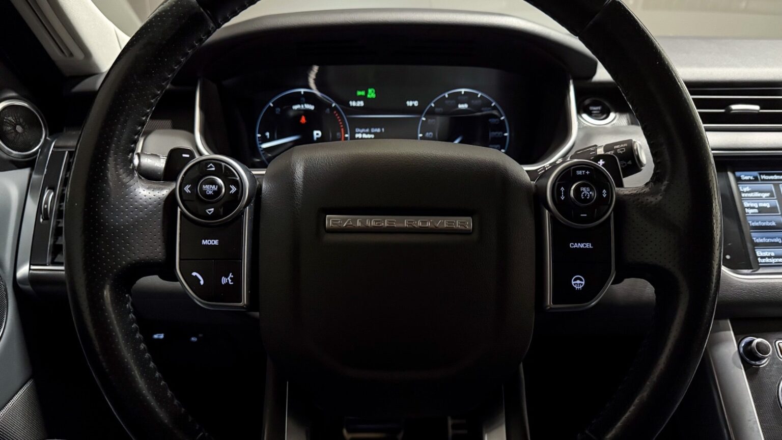 Land Rover Range Rover Sport 3.0TDV6 211HK /7-Seter /Softclose ...